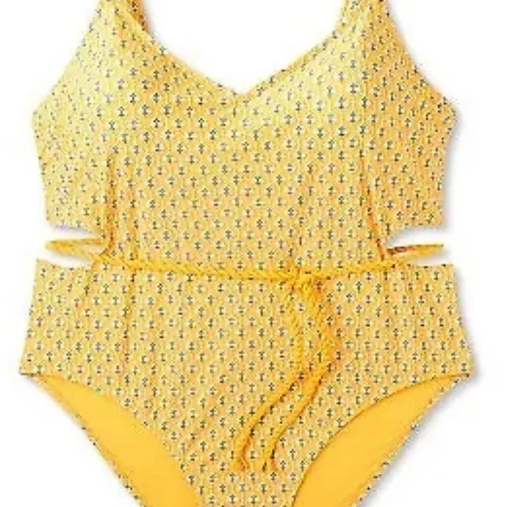 Rhode X Target dainty lotus